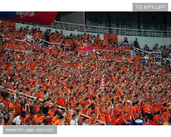 球迷主席与俱乐部高层公开交锋