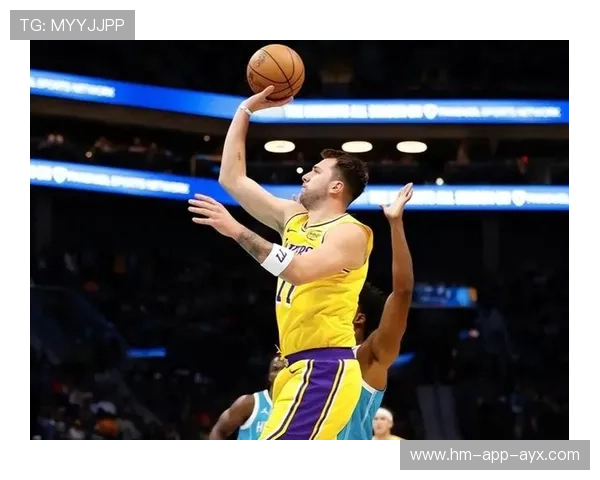 湖人四巨合砍107分