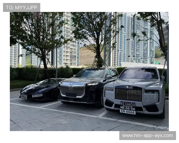 库里被拍与前女友同框，社媒再次掀波澜