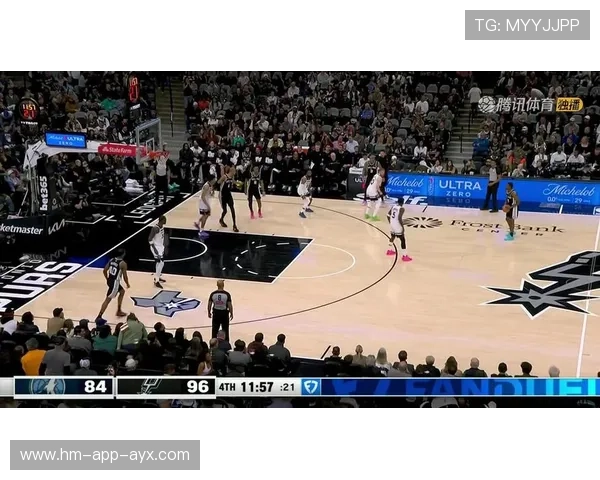 唐斯篮下补篮再中,森林狼在第四节取胜