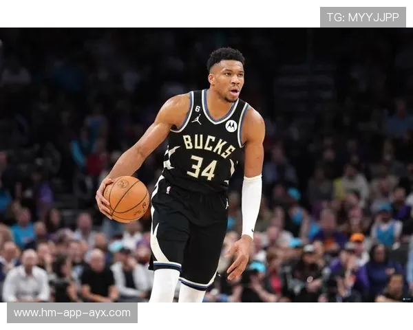 字母哥后撤步跳投稳住比赛节段,雄鹿掌控全场